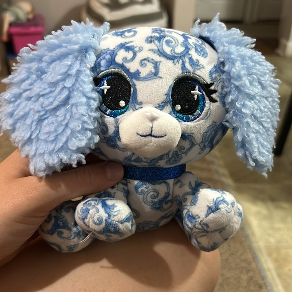 Lin LeBleu P.Lushes Pets - Picture 3 of 9